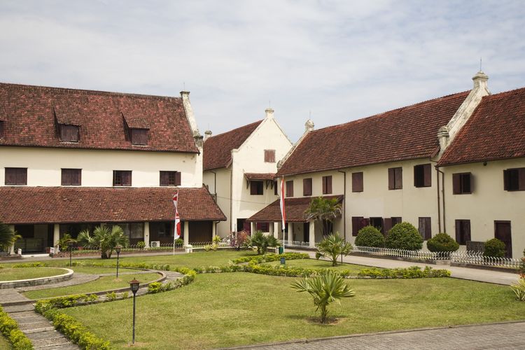 Benteng Fort Rotterdam, Tempat pengasingan Pangeran Diponegoro di Makassar.