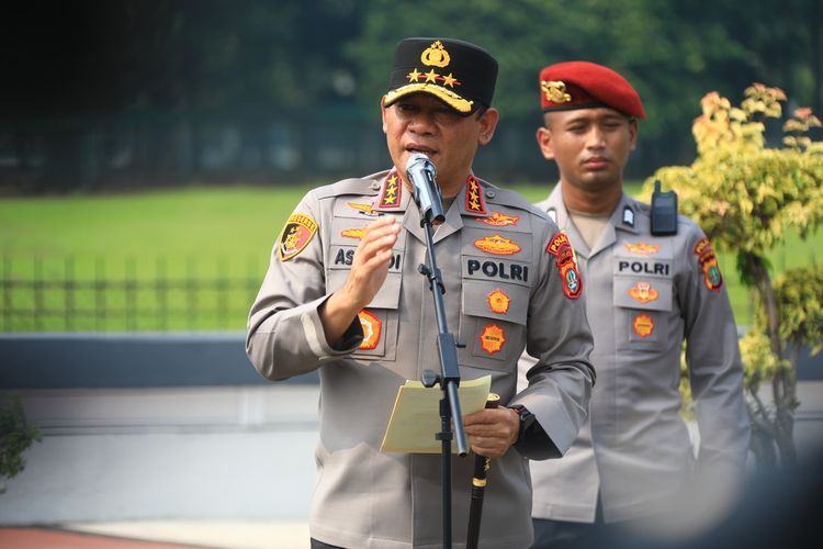 Personel TNI-Polri Jaga Demo BEM UI di Bundaran HI Dilarang Bawa Senjata Api