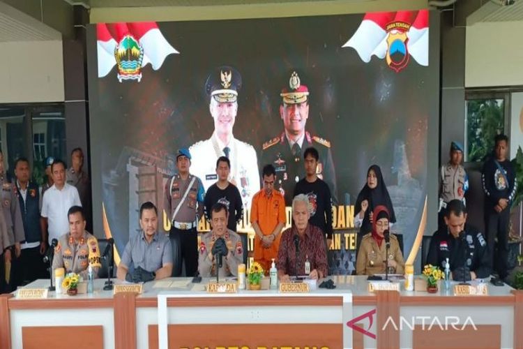 Central Java Police Chief Inspector General Ahmad Luthfi addresses a press conference on child sexual abuse in Batang, Central Java, on Tuesday April 11, 2023. 