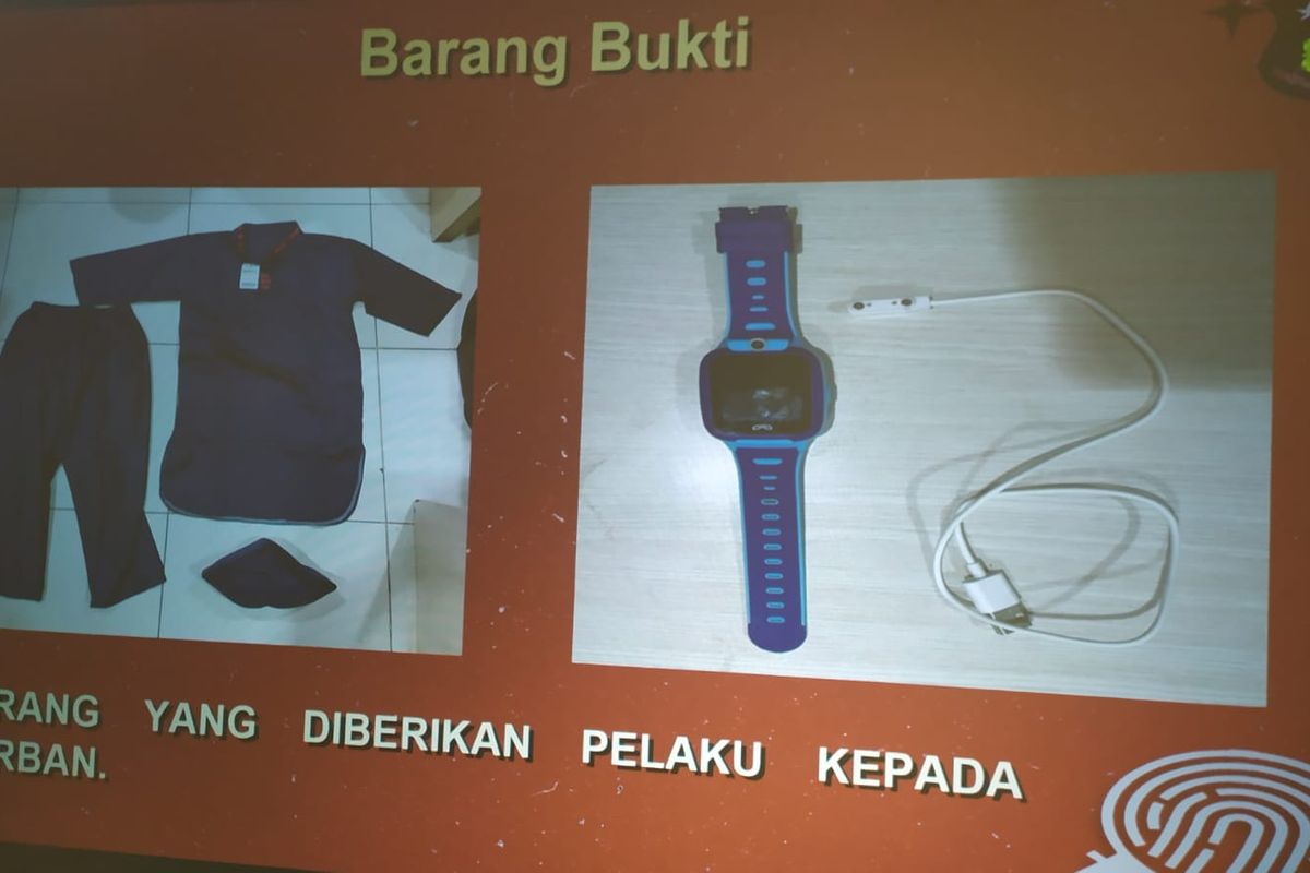 H (39), pelaku sodomi bocah di Kemanggisan, Jakarta Barat, mengaku mengiming-imingi korban dengan rayuan berupa hadiah untuk melancarkan aksi bejatnya. 