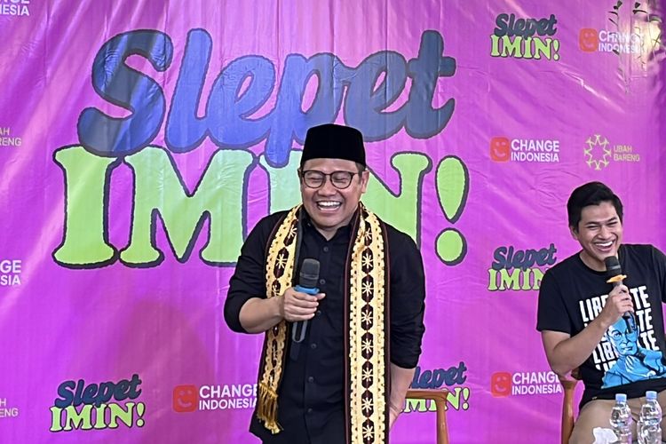 Calon wakil presiden (cawapres) nomor urut 1, Muhaimin Iskandar atau Cak Imin dalam acara “Slepet Imin” di Kopi Alam, Kota Metro, Lampung, Senin (8/1/2023).