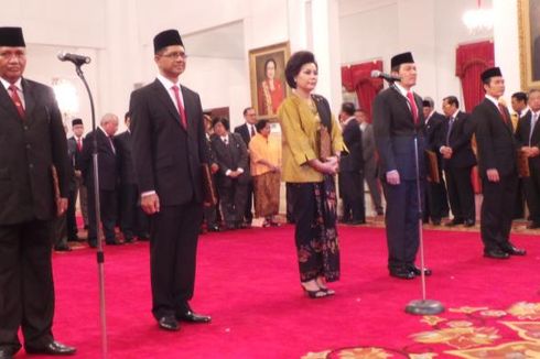 Johan Budi dan Zulkarnaen Saksikan Pimpinan Baru KPK Bersumpah di Hadapan Jokowi