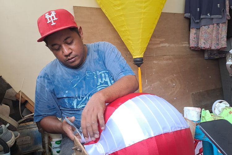 Momen HUT RI, Pengrajin Lampion Merah Putih di Malang Kebanjiran Pesanan