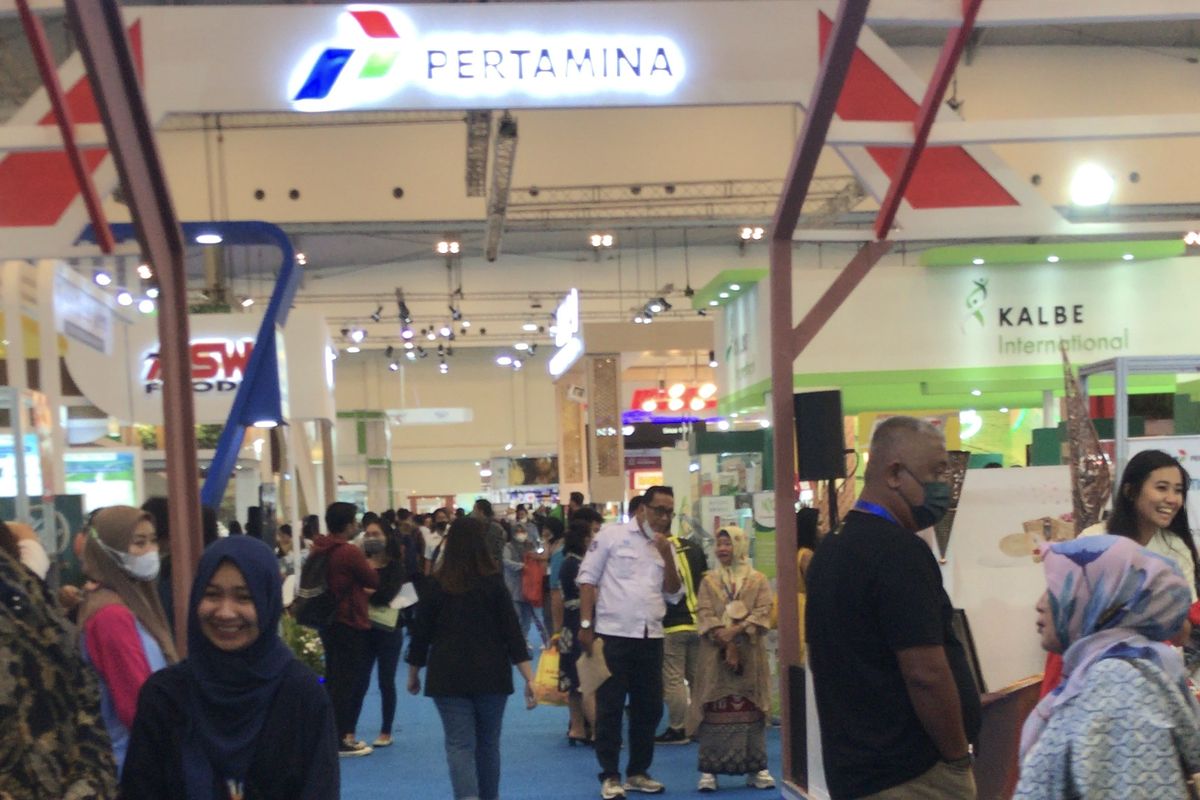  Pertamina memboyong 50 pelaku Usaha Mikro Kecil Menengah (UMKM) mitra binaan ke ajang Pameran dagang skala internasional terbesar di Indonesia, Trade Expo Indonesia (TEI) 2022 di Indonesia Convention Exhibition Bumi Serpong Damai (ICE BSD), Tangerang, Banten.