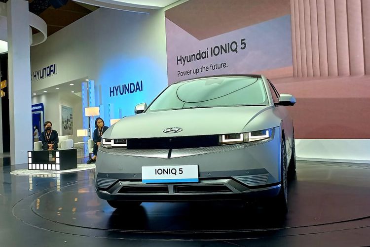 Hyundai Ioniq 5 meluncur di IIMS Hybrid 2022