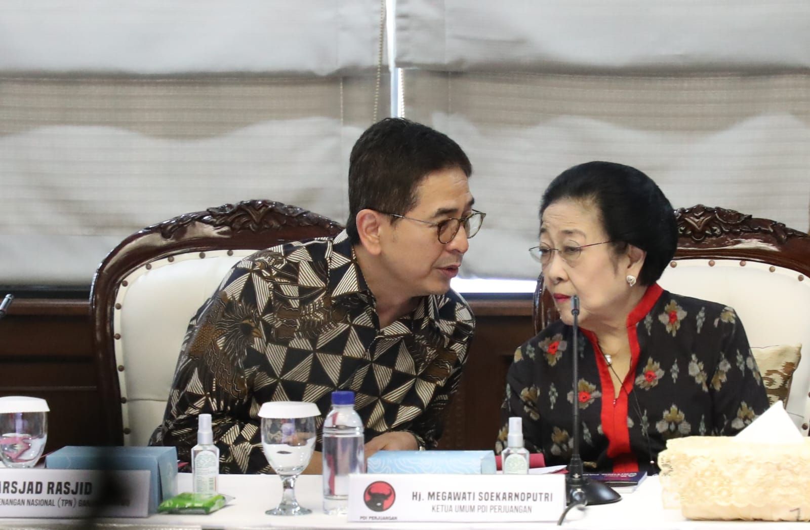 Jadi Ketua TPN, Arsjad Rasjid Duduk Sebelahan dengan Megawati di Rapat Pemenangan Ganjar