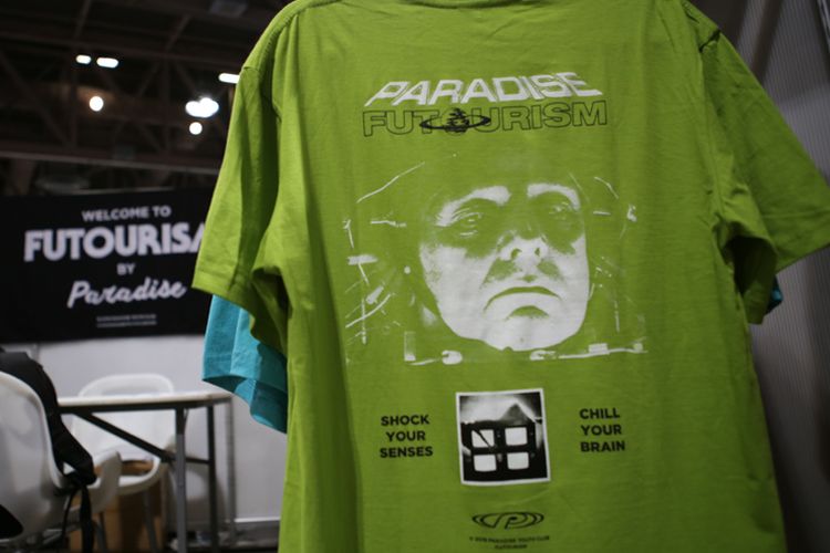 Salah satu desain kaus Paradise yang dibawa ke ajang Agenda Show, di Long Beach, California.