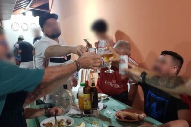 Rombongan keluarga Vieira dalam acara pesta ulang tahun pada 13 Maret 2020. Pesta itu berubah menjadi tragedi setelah 14 orang terinfeksi virus corona, dengan 3 di antaranya meninggal.