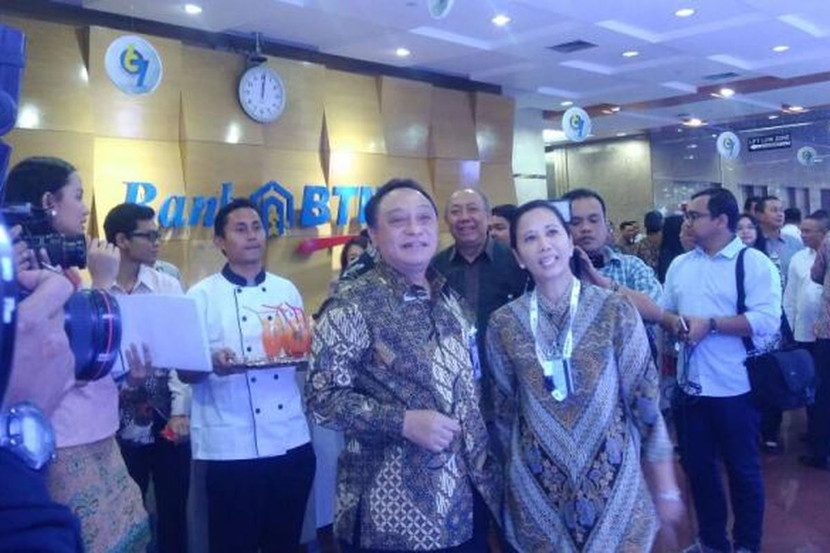 Menteri BUMN Rini Soemarno dan Dirut BTN Maryono