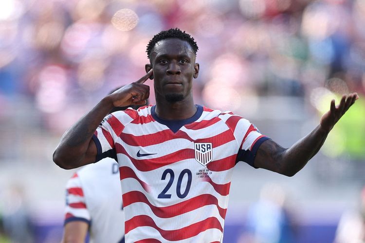 Trump Cawe-cawe Kartu Merah Balogun, Belgia Merasa Dapat April Mop