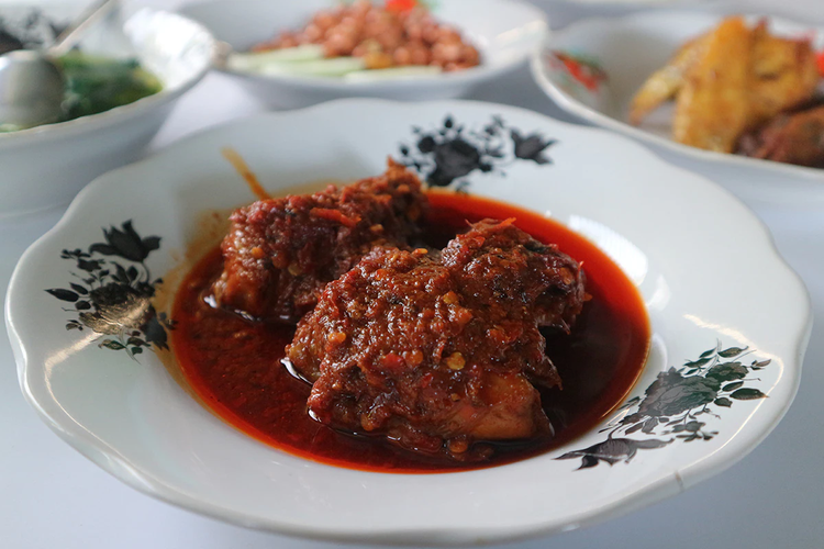 Ayam bumbu pedas gurih khas Lombok Ayam Rarang 