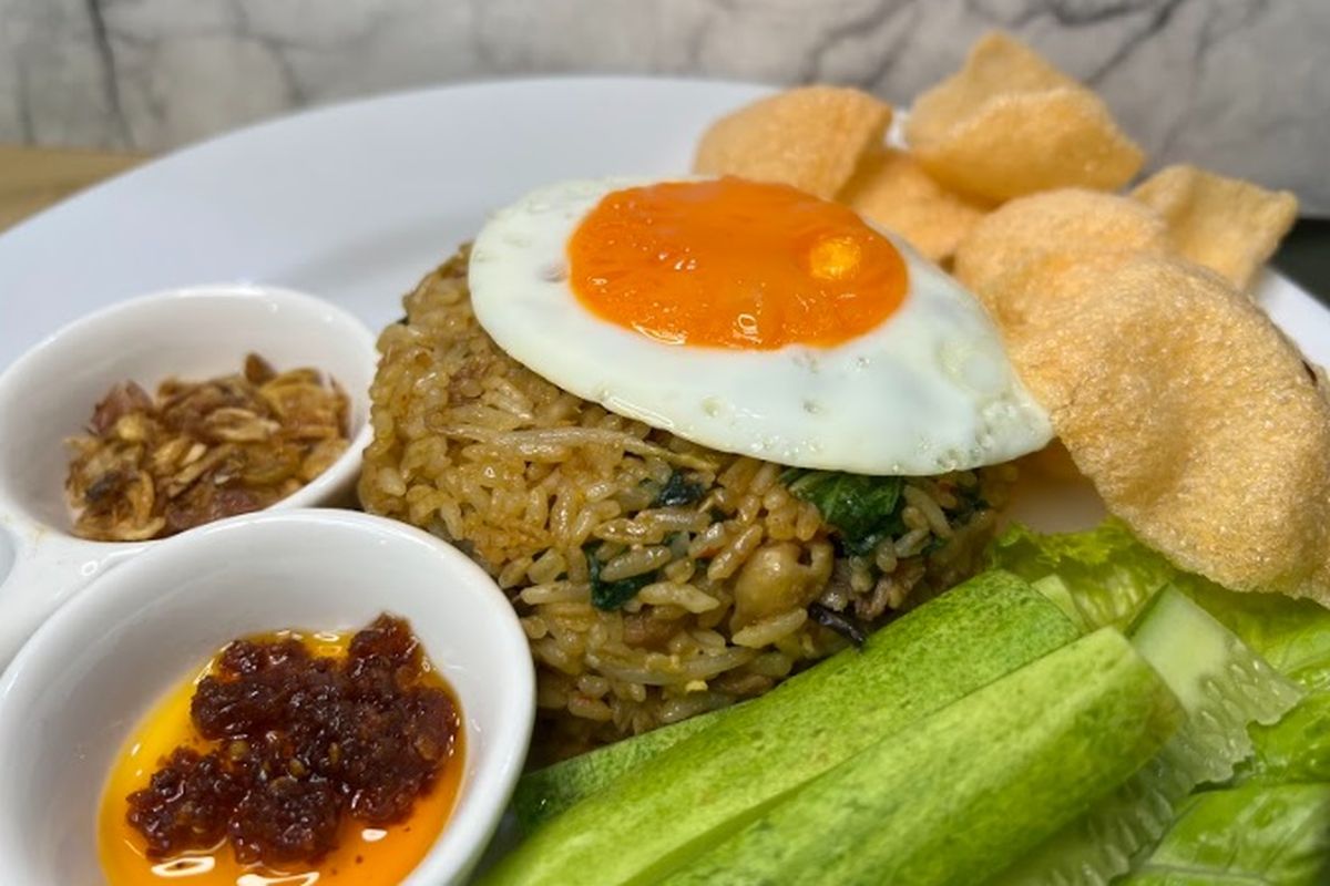 Nasi goreng jawa ala Foodplace. 