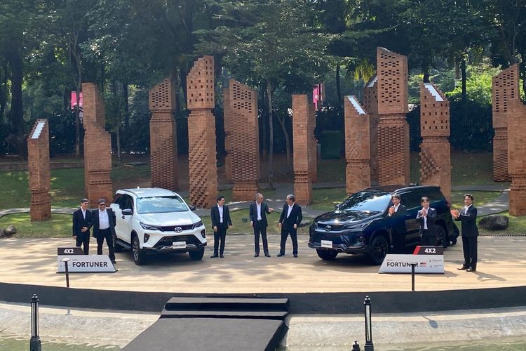 Toyota New Fortuner Resmi Meluncur, Harga Mulai Rp 600 Jutaan