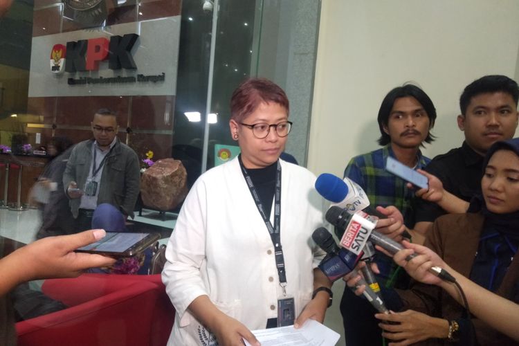 Plh Kepala Biro Humas KPK Yuyuk Andriati Iskak di Gedung Merah Putih KPK, Selasa (23/12/2019).