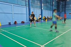 Kunker ke Aceh di Tengah Panggilan Polda Metro Jaya, Firli Sempatkan Main Badminton