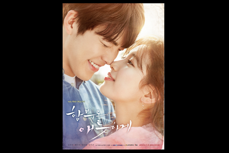 Kim Woo Bin dan Bae Suzy dalam serial drama romantis Uncontrollably Fond (2016).