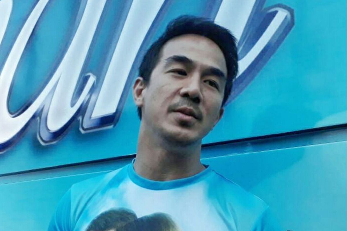 Joe Taslim diabadikan saat dijumpai di Parkir Timur Senayan, Gelora Bung Karno, Jakarta Pusat, Sabtu (17/6/2017).