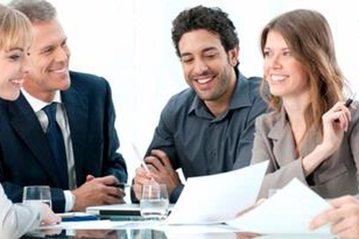 Individu yang ada di organisasi dan sekaligus dianggap sebagai anggota berbagai kelompok akan bernilai jauh lebih besar daripada individu berkapasitas intelektual baik tetapi 