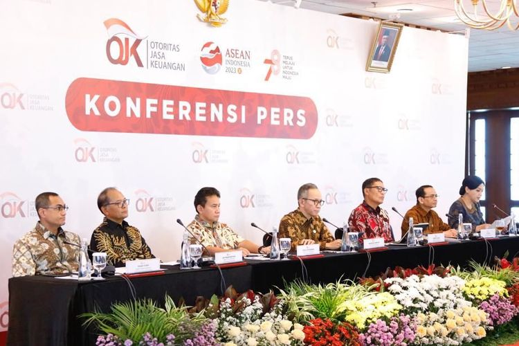 Dewan Komisioner Otoritas Jasa Keungan (OJK)