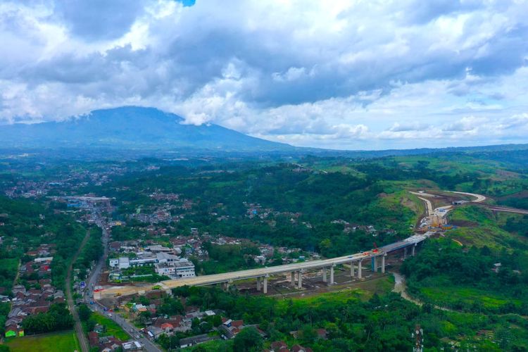  Jalan Tol Bogor-Ciawi-Sukabumi (Bocimi) Seksi II Cigombong-Cibadak