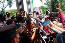 Kejati Kepri Didemo, Pendemo Minta Kasus Dugaan Korupsi yang Seret Walikota Tanjungpinang Diungkap