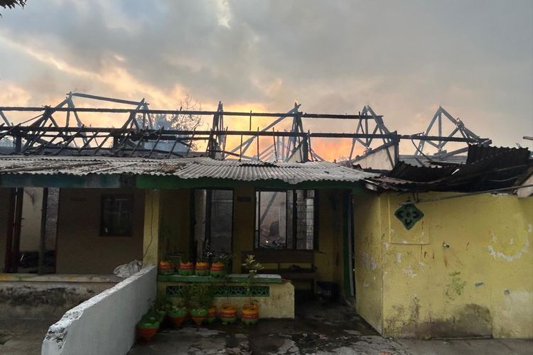 12 Rumah Aspol Panularan Solo Hangus Terbakar, Diduga Dipicu Obat Nyamuk yang Belum Padam