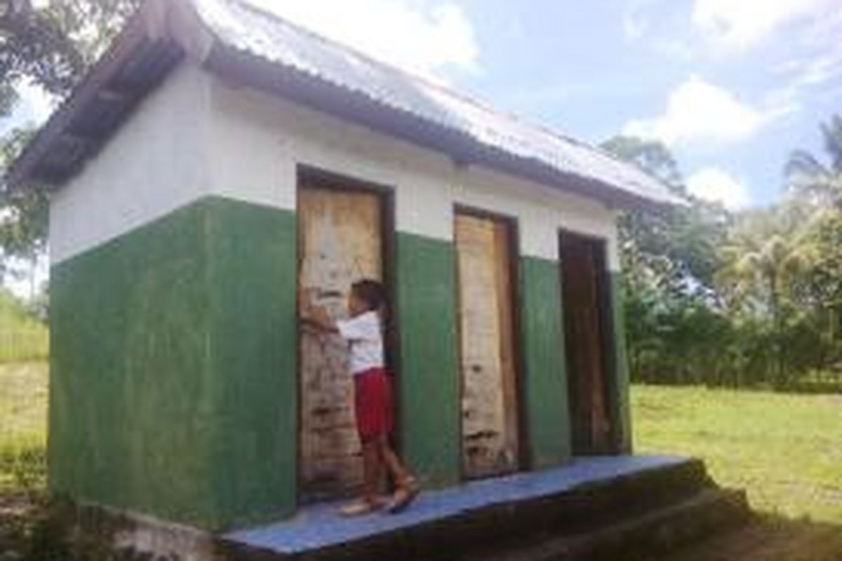 Kondisi toilet di Sekolah Dasar Masehi Wee Kabete, Kecamatan Loli, Sumba Barat.