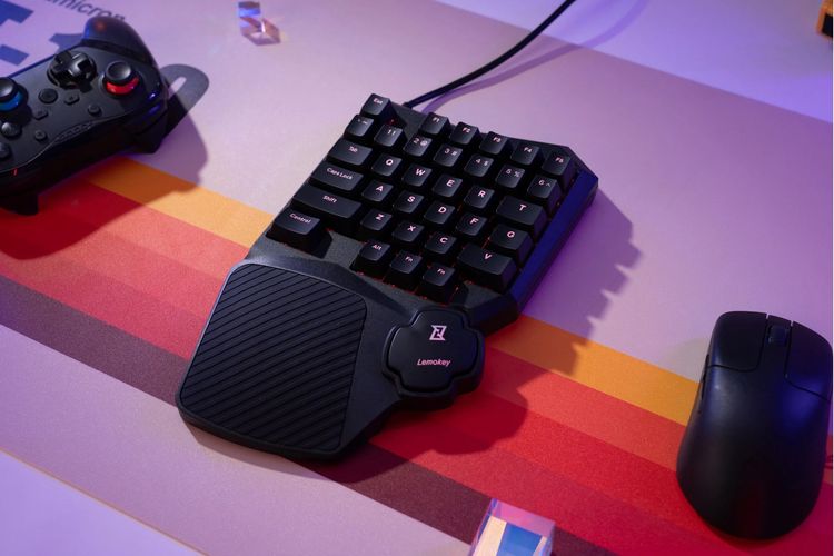 Ilustrasi keyboard gaming one-handed Keychron Lemokey X0