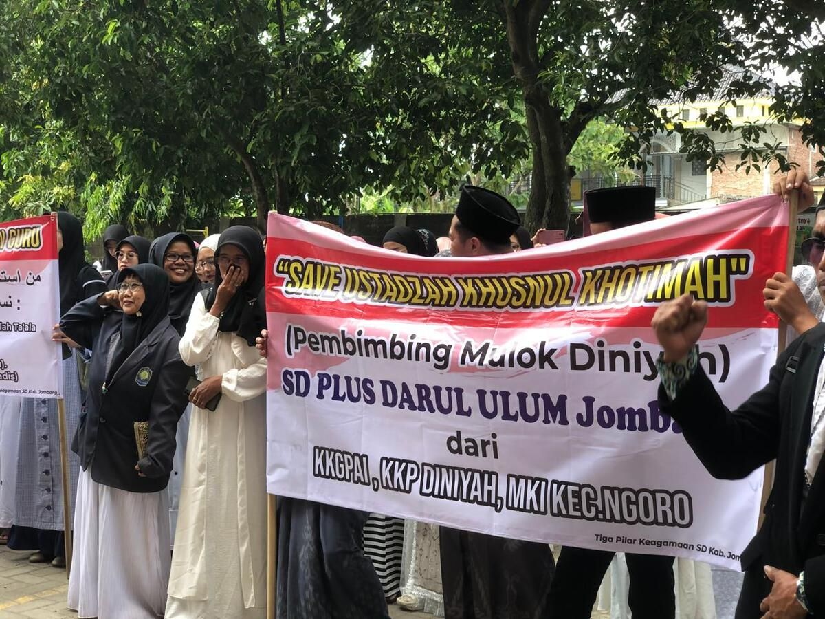 Kronologi Guru di Jombang Jadi Tersangka Usai Siswa Cedera karena Bermain di Kelas