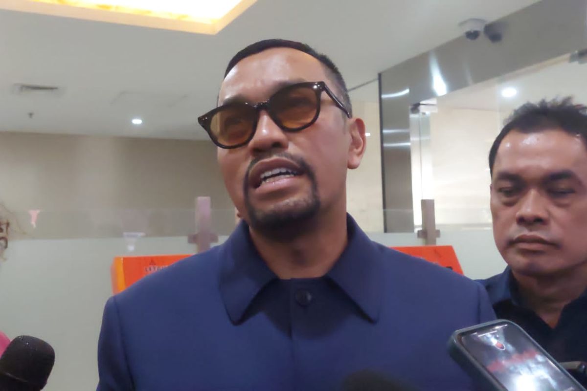 Bendahara Umum Partai Nasdem Ahmad Sahroni di Lobi Bareskrim Mabes Polri, Jakarta, Senin (4/9/2023).