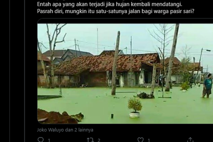 Foto yang beredar di media sosial mengenai air banjir di Pekalongan berwarna hijau.