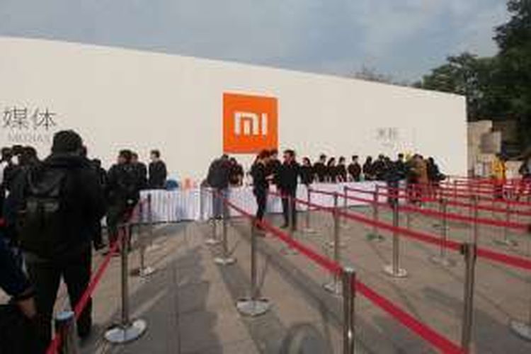 Suasana peluncuran Xiaomi Mi Note 2 di Peking University Gymnasium, Beijing, China, Selasa (25/10/2016).