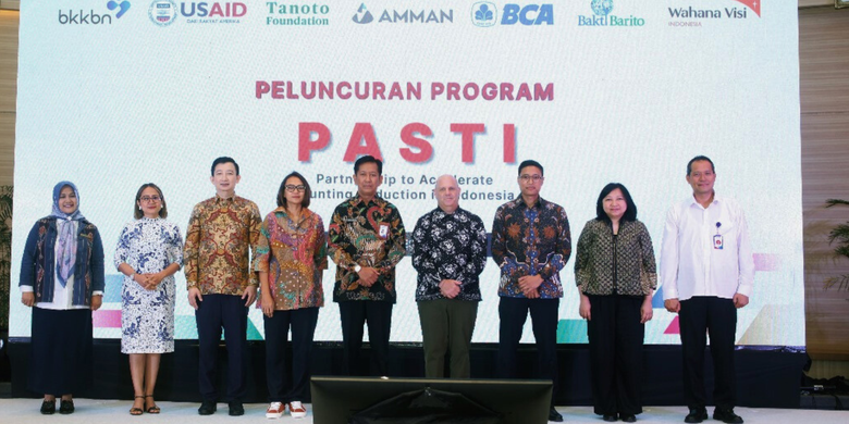 Para pimpinan lembaga program kemitraan PASTI (Partnership To Accelerate Stunting Reduction In
Indonesia) dalam acara Peluncuran Program PASTI yang diadakan pada Kamis (14/12) di Jakarta.