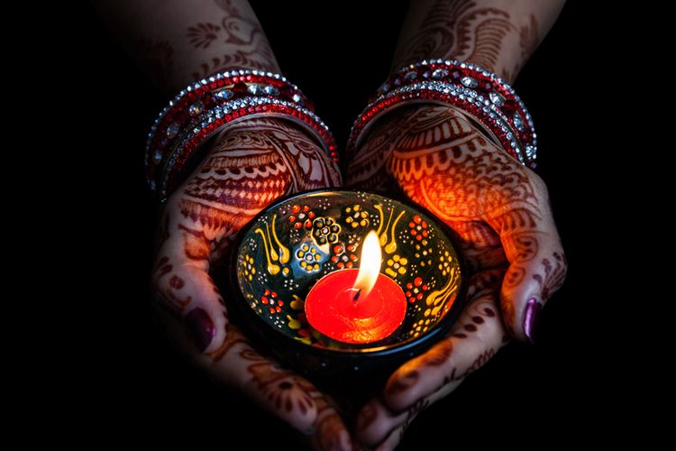 Apa Itu Diwali? Ketahui Sejarah dan Tradisi Perayaannya