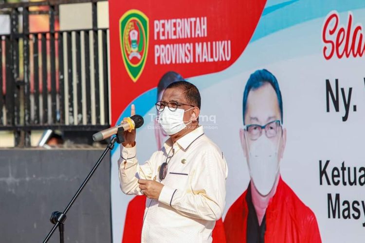 Wali Kota Ambon memimpin apel bersama Aparatur Sipil Negara (ASN) Pemkot Ambon di Lapangan Merdeka Ambon, Senin (4/4/2022)