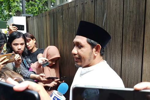 Ashraf Sinclair Rajin Santuni Yayasan Yatim Piatu