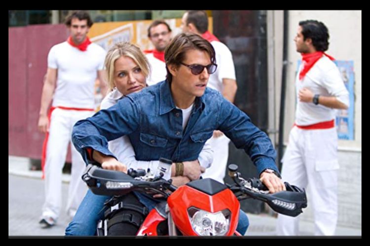 Tom Cruise dan Cameron Diaz dalam film Knight and Day (2010)