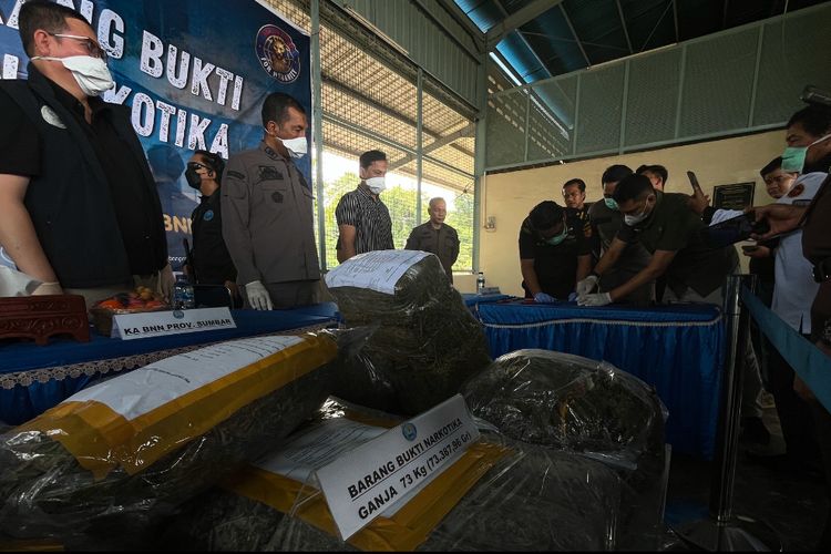 Musnahkan 73 Kg Ganja, BNNP Sumbar Bongkar Keterlibatan Dosen dan Jaringan Lapas