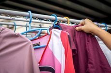 6 Tips Mengeringkan Baju Saat Musim Hujan dengan Mudah