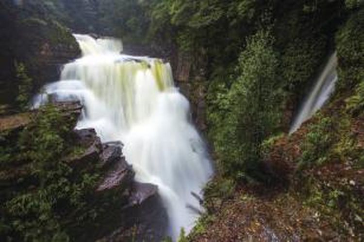 Air Terjun Ferguson dinamai sesuai dengan nama bekas ranger di Lake St. Clair.