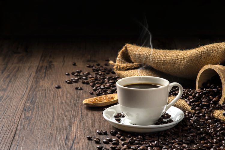 Ilustrasi apakah boleh minum kopi hitam setiap hari?