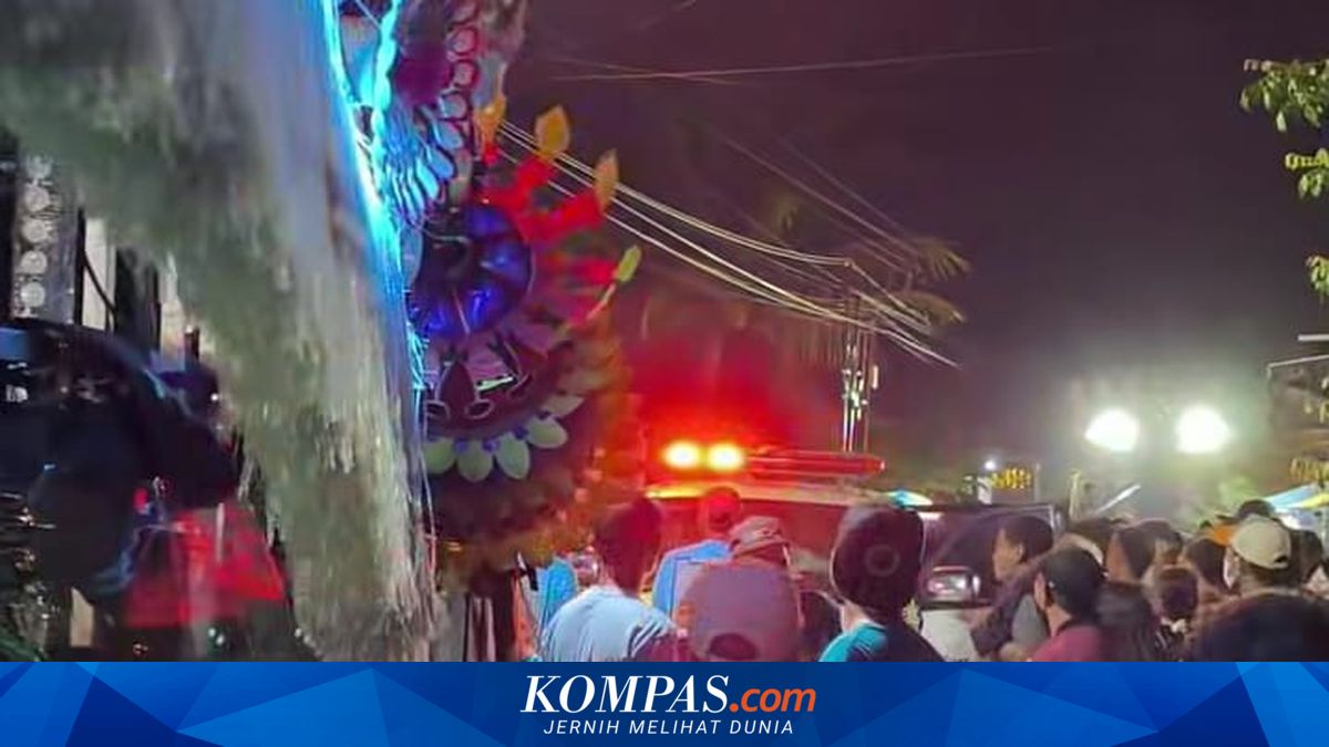 Middle Speaker Sound Horeg Jatuh Saat Karnaval di Mojokerto, Ibu dan Anak Terluka