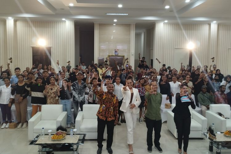 Suasana Forum Literasi Demokrasi Kemenkominfo yang dihadiri oleh mahasiswa, khususnya mahasiswa Papua di Kota Solo