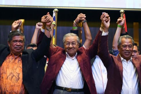 Mahathir Mohamad Cetak Kemenangan Bersejarah dalam Pemilu Malaysia