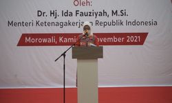 Berikan Kuliah Umum untuk Politeknik IMIP, Menaker: Era 4.0 Dorong Perkembangan Sektor Industri