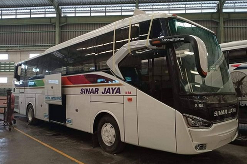 Sinar Jaya Rombak Bus Lama Jadi Legacy SR2 Single Glass S Series