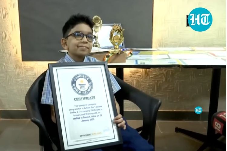 Programer komputer termuda di dunia versi Guinness World Record, Arham Om Talsania (6), dari India.