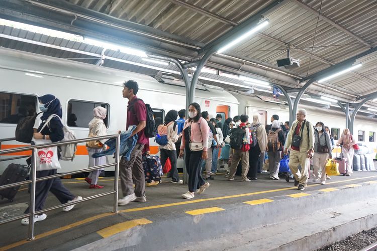 Libur Panjang hingga 1 Juni, 44.738 Tiket KA di Daop 9 Jember Terjual