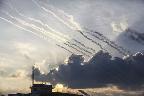 Rangkuman Hamas Serang Israel: 5.000 Roket Diluncurkan, Perang Dideklarasikan