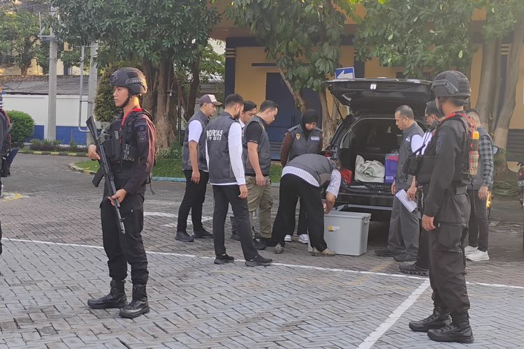 Kasus Impor Ponsel Ilegal, Polisi Geledah 4 Lokasi di Sidoarjo